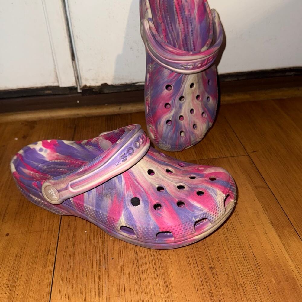 Kids Crocs Tie Dye Classic Clogs Pink Purple Marbled J4 Size 4 Slip On